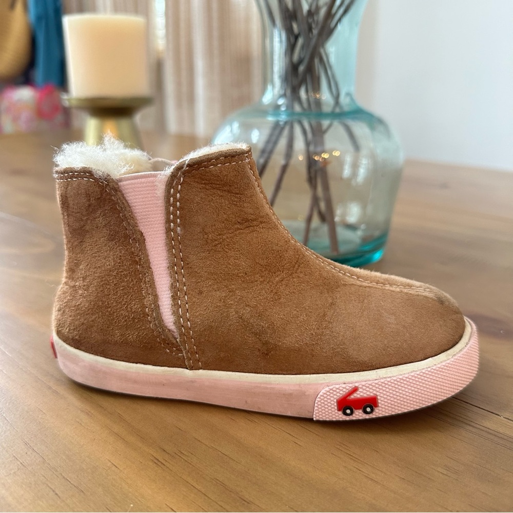 Girls (toddler) Size 9 See Kai Run boots
